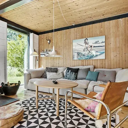 Ferienhaus Beautiful In With Wifi Vejby
